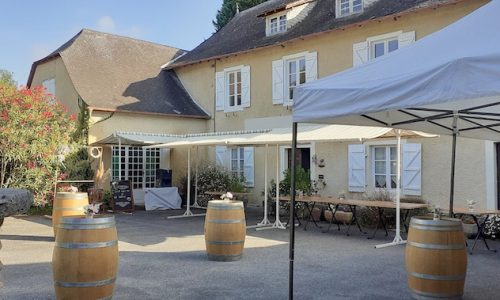 tonneau mange debout apéritif